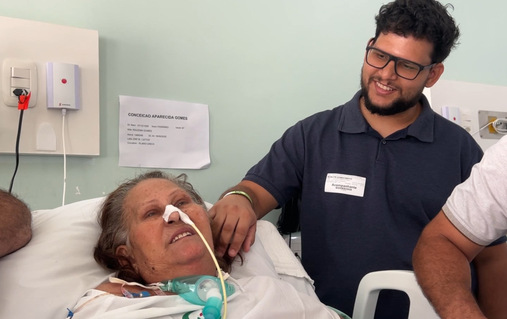 Mãe em coma no PR tem reação após filho pedir sinal dela: 'Milagre'