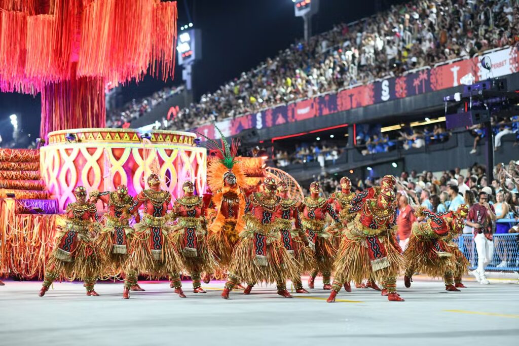 Série Ouro: 8 escolas se apresentam neste sábado
