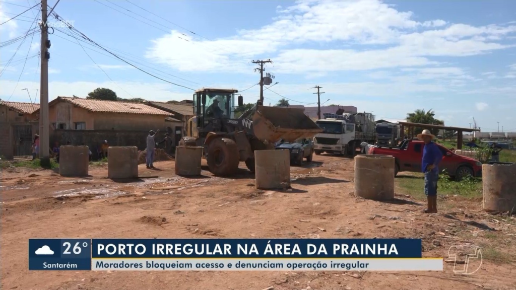 Moradores interditam porto irregular na região da Prainha, em Santarém, e cobram providências