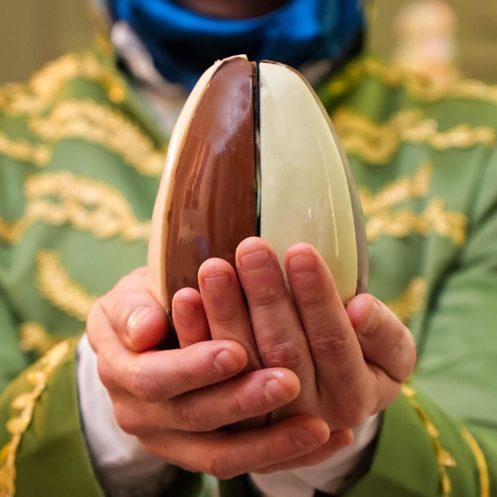 Ovo de Páscoa: como a tradição começou com galinhas e virou chocolate?