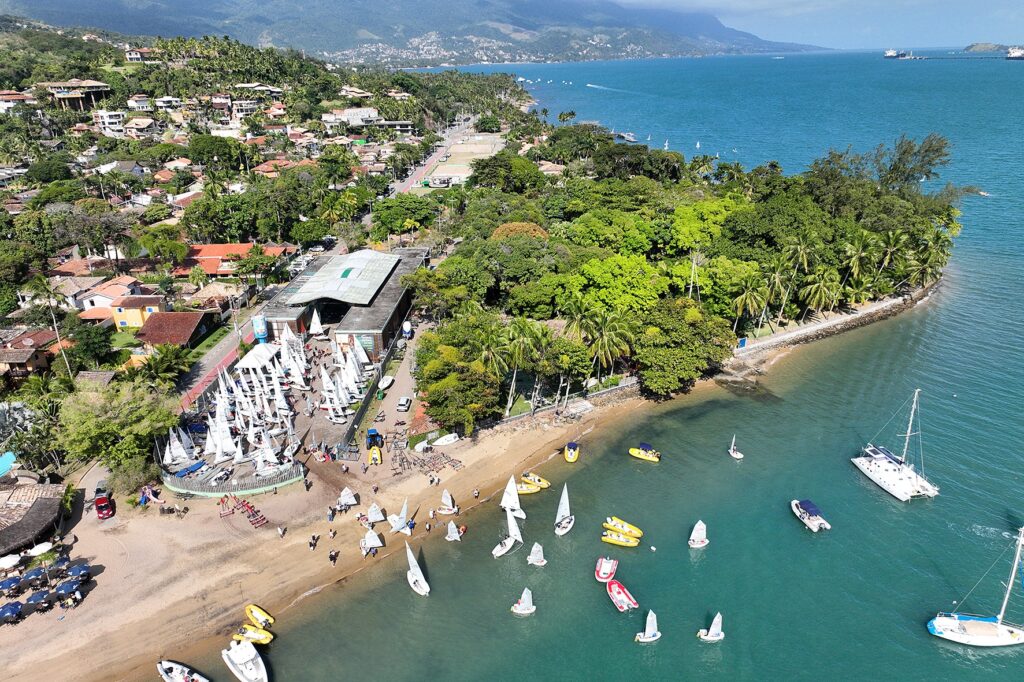 Ilhabela publica decreto para conter despesas