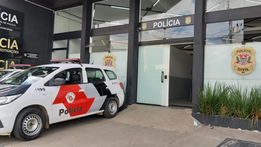 Mulher transexual morre após ser estrangulada em Mogi das Cruzes; namorado é preso