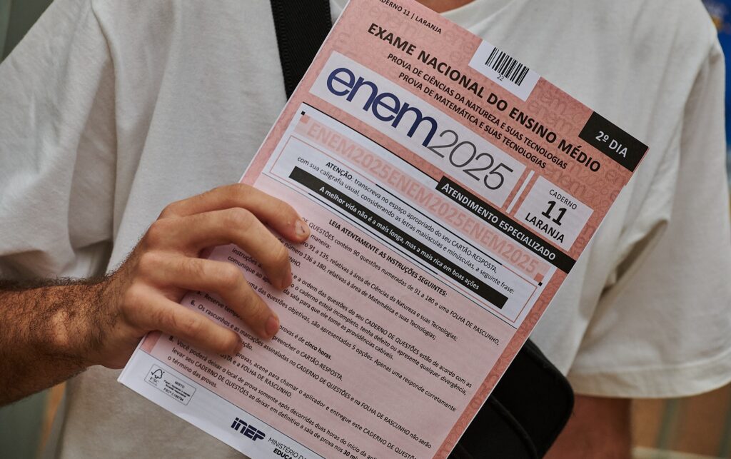 Seleção do Enem: veja craques brasileiros que já foram 'escalados' em questões e confira se você acertaria