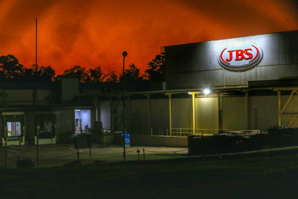 Vagas de emprego JBS em Goiás: mais de 200 oportunidades abertas
