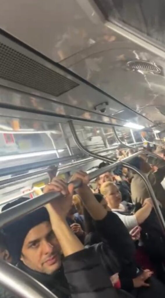 Falha na rede aérea causa lentidão e paralisa trens da Linha 10-Turquesa da CPTM na Grande SP