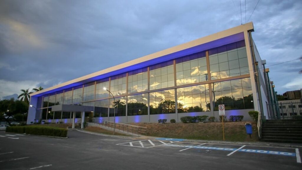 Prefeitura de Manaus paga R$ 251 mil por media training sem licitação
