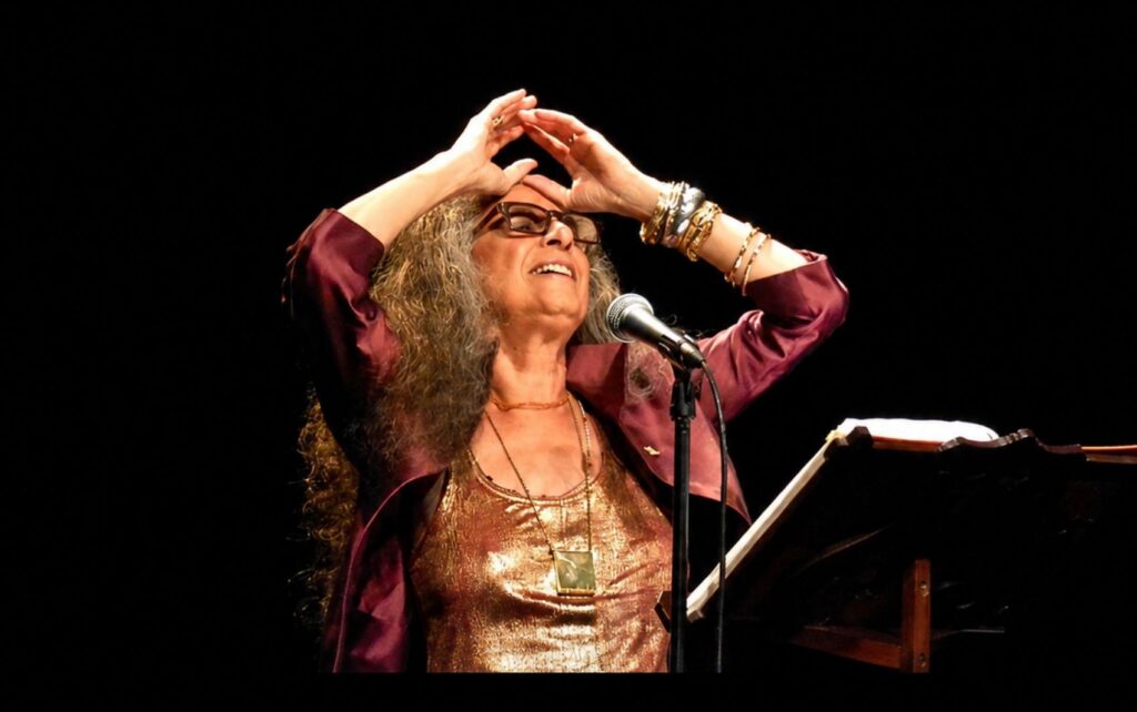 Maria Bethânia: Exposição gratuita em Salvador homenageia cantora
