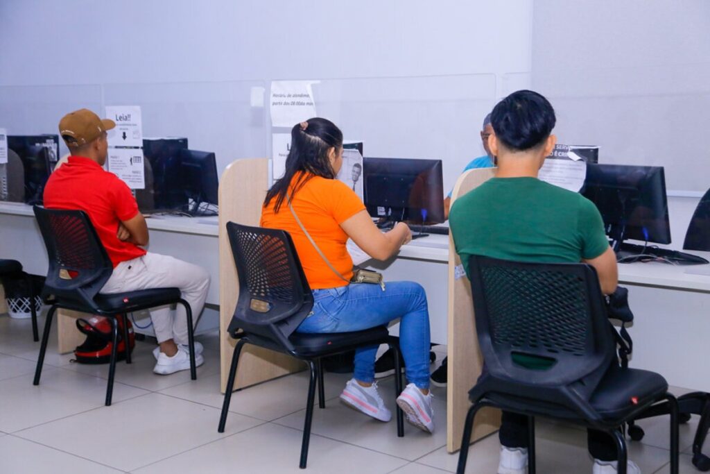 Sine Manaus oferta mais de 700 vagas de emprego nesta segunda-feira (6); confira as oportunidades