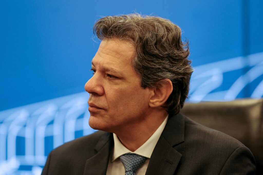 Haddad lança proposta de segurança para SP com aposta em IA, Datena, 'BO no Zap' e gravação ininterrupta de PMs