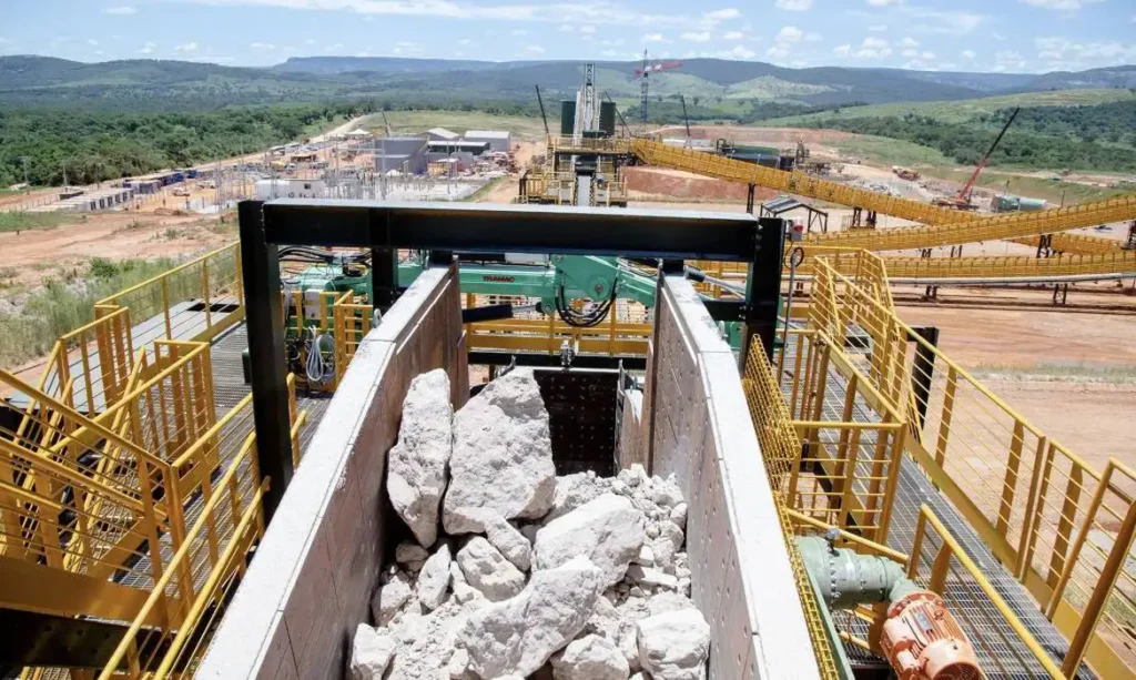 CMN amplia acesso a crédito e reduz juros para setor de fertilizantes e minerais críticos