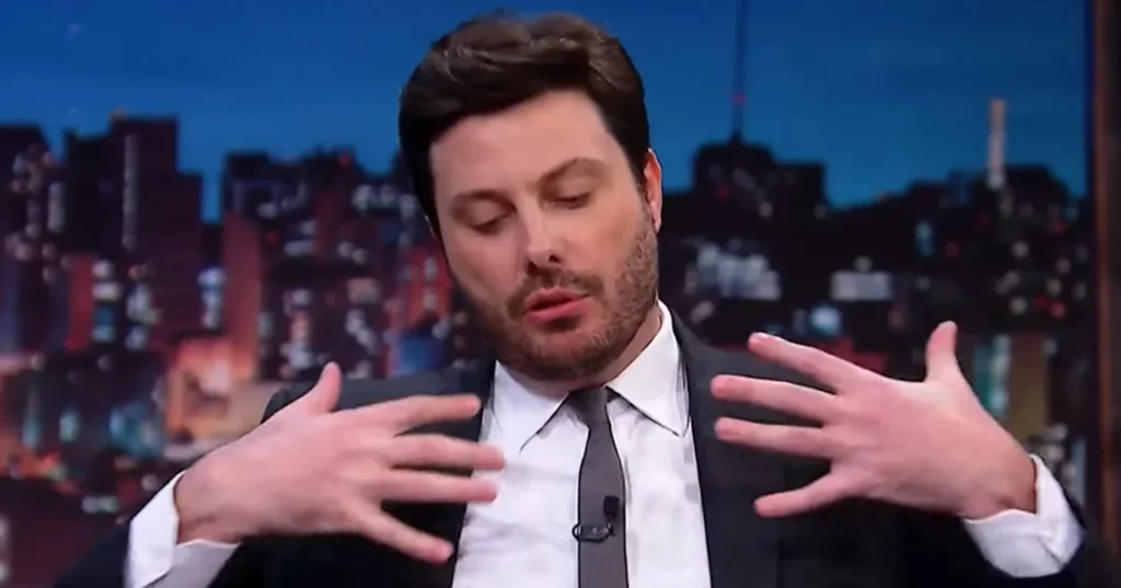 Danilo Gentili rompe silêncio sobre boatos de saída do SBT e define futuro na emissora