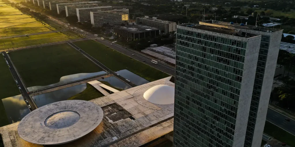 Eleições 2026: entenda o papel de senadores e deputados na estrutura do país