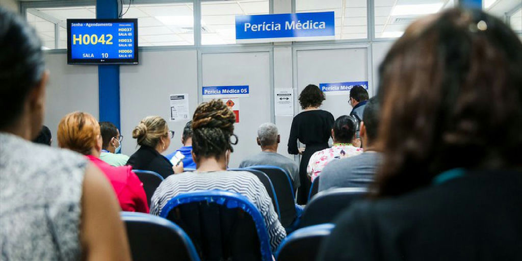 Fila do INSS atinge menor patamar da série histórica com 1,2 milhão de pedidos