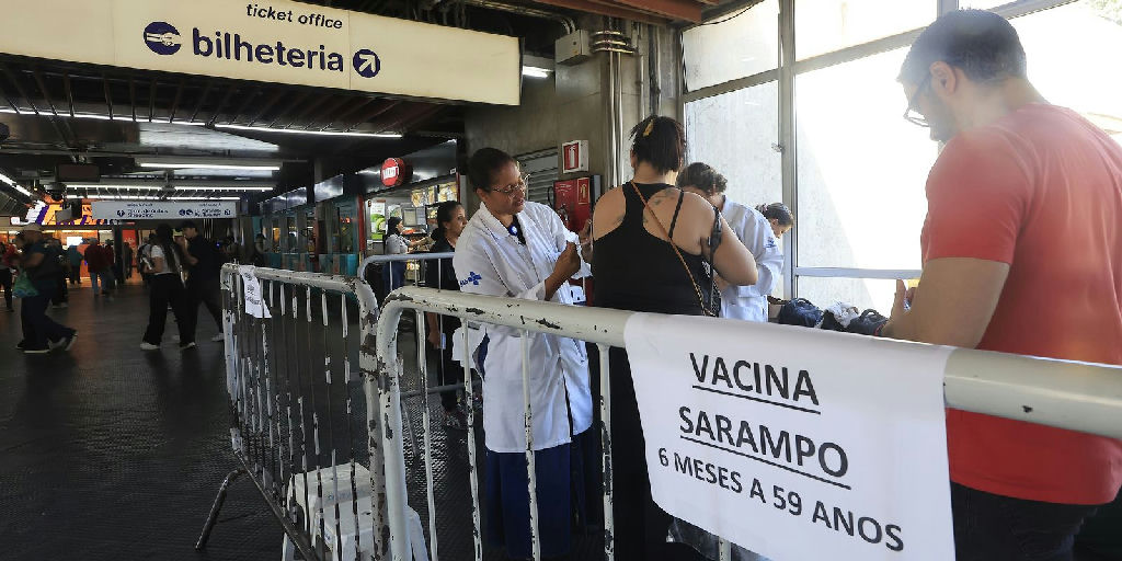 Ministério da Saúde intensifica vacinação contra sarampo após novos casos em São Paulo
