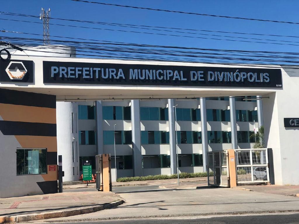 Prefeitura de Divinópolis leiloa ambulâncias e equipamentos hospitalares