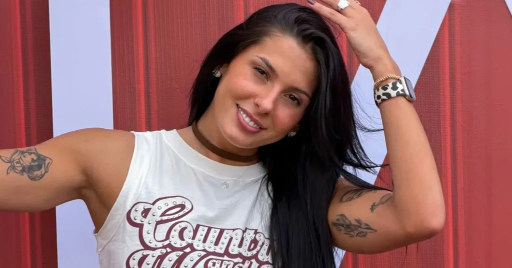 Ana Castela reflete sobre desafios na carreira após repercussão de imagem política