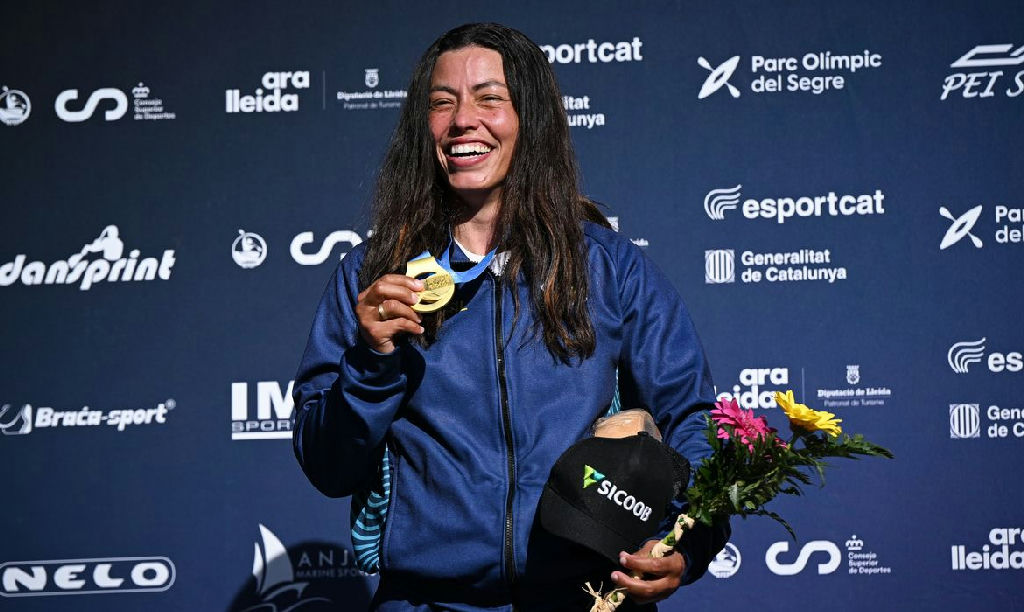 Ana Sátila fatura ouro no C1 na Espanha e ganha fôlego para o ciclo olímpico de 2028