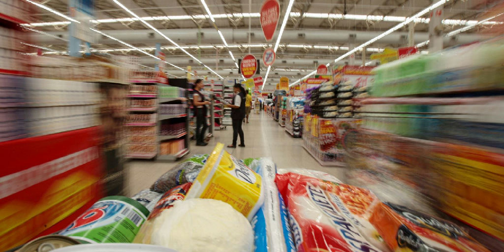 Bolsa Família tem reajuste de 15% e valor médio chega a R$ 777 em outubro