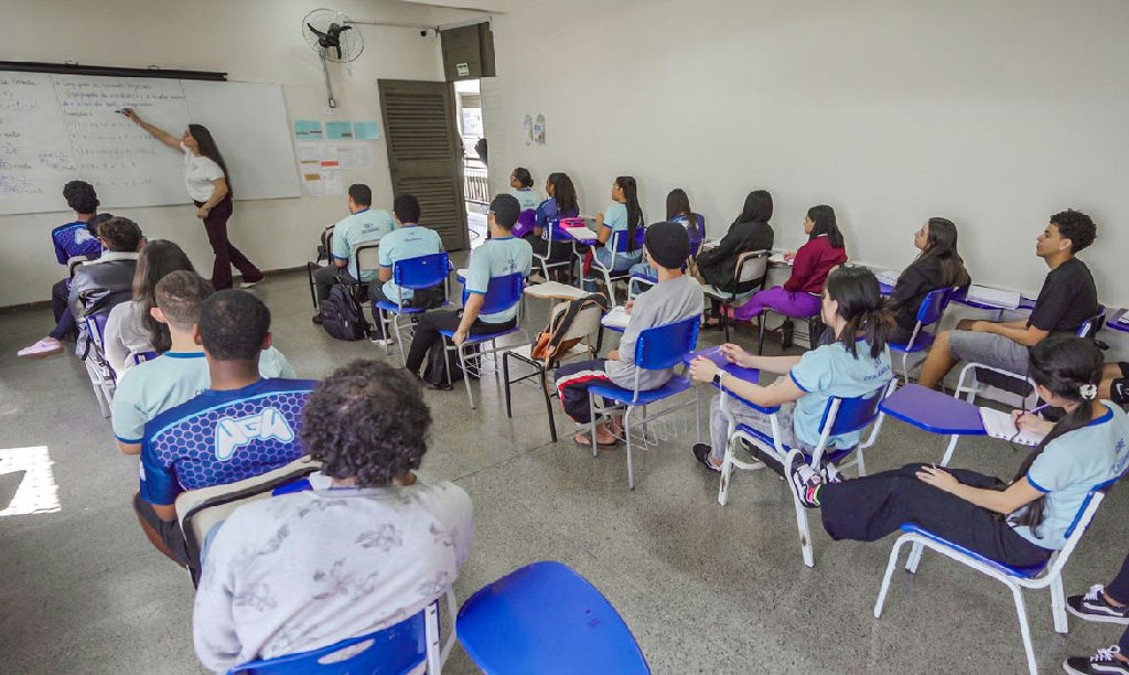 Brasil reduz hiato educacional em relação a nações desenvolvidas, aponta Pisa 2025