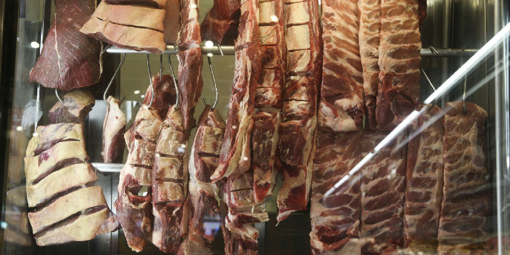 Cota chinesa impacta mercado e exportação de carne bovina recua 27,1% em agosto