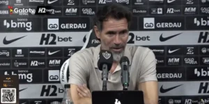 Eduardo Domínguez defende Alan Minda após investimento milionário no Atlético-mg