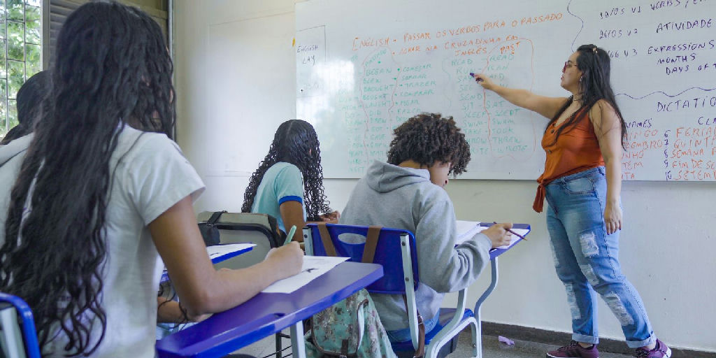 Escolas particulares fora de locais de votação mantêm aulas normais no Distrito Federal