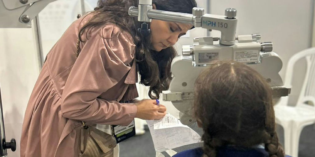 Estratégias de adaptação transformam o atendimento oftalmológico para crianças com autismo