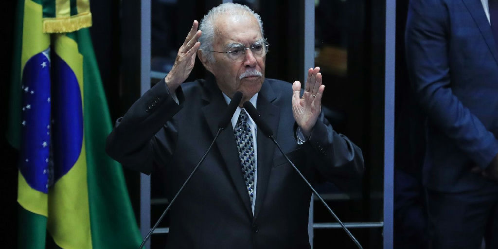 Ex-presidente José Sarney é hospitalizado em São Luís após diagnóstico de pneumonia