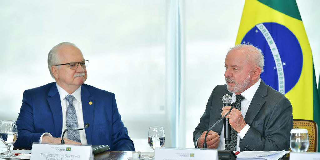 Fachin defende legalidade e rejeita atalhos diante de crise no STF