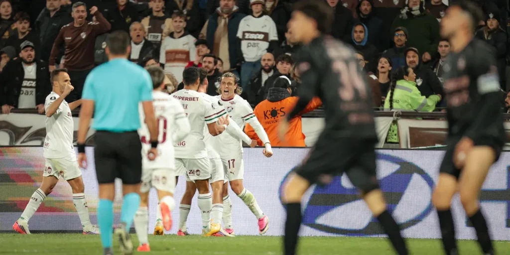 Fluminense avança à semifinal da Libertadores mesmo com derrota na Argentina