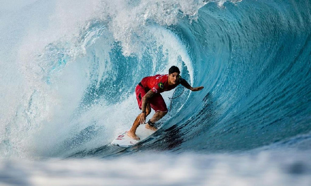 Gabriel Medina conquista nota 10, mas fica com o vice-campeonato em Fiji