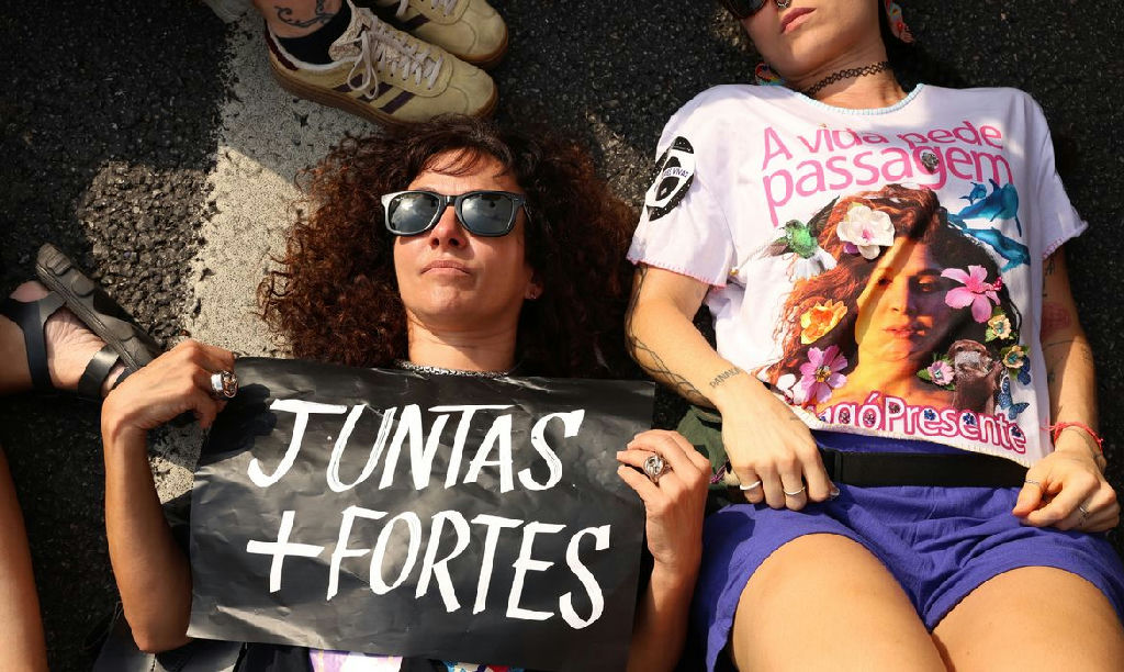Planos de governo focam em proteção, mas falham em incluir mulheres na tomada de decisão