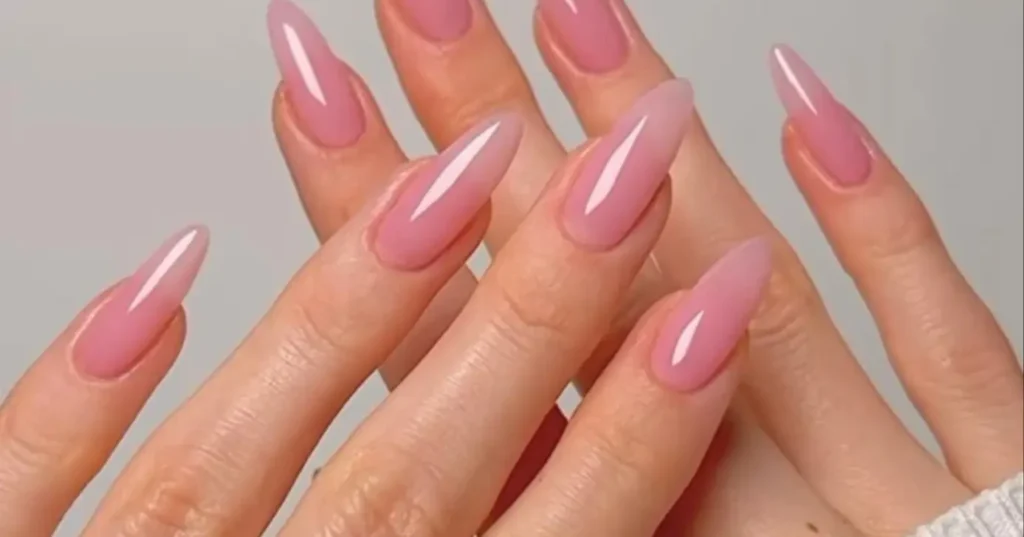 Primavera nas mãos: 6 cores de esmalte para um visual leve e sofisticado