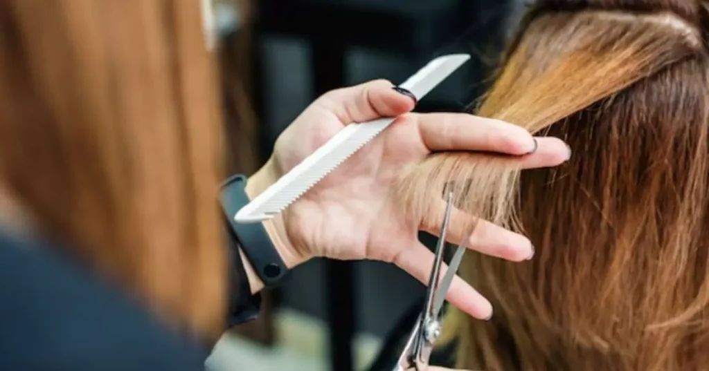 Três cortes de cabelo estratégicos para valorizar e afinar rostos redondos