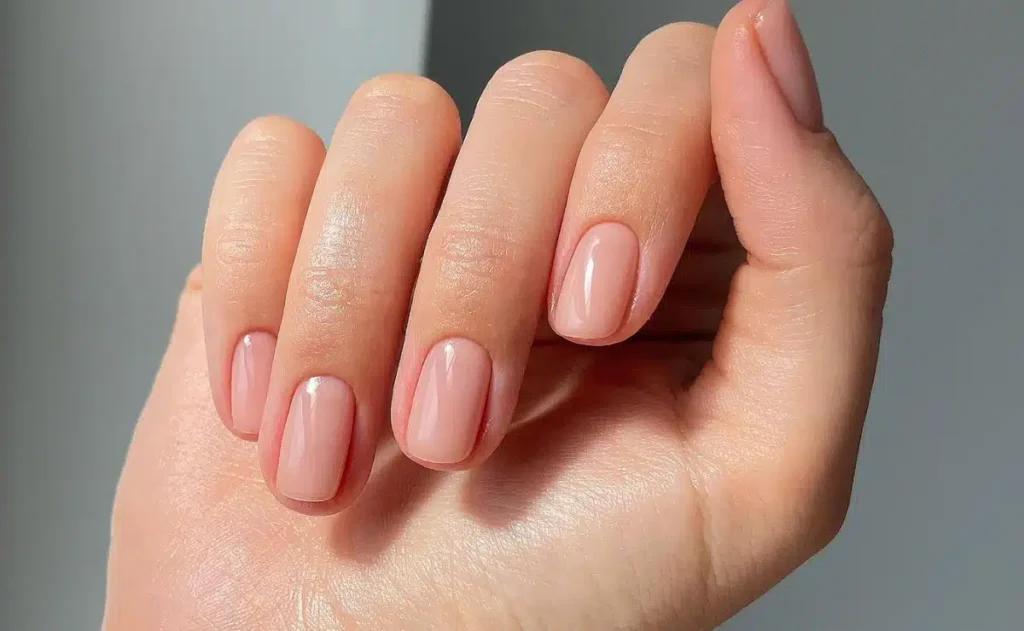 Unhas sofisticadas para o trabalho: 4 cores que unem elegância e discrição