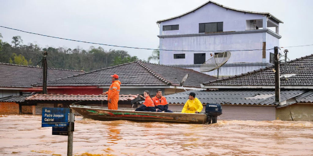 Vale do Ribeira decreta emergência após fortes chuvas deixarem milhares de afetados