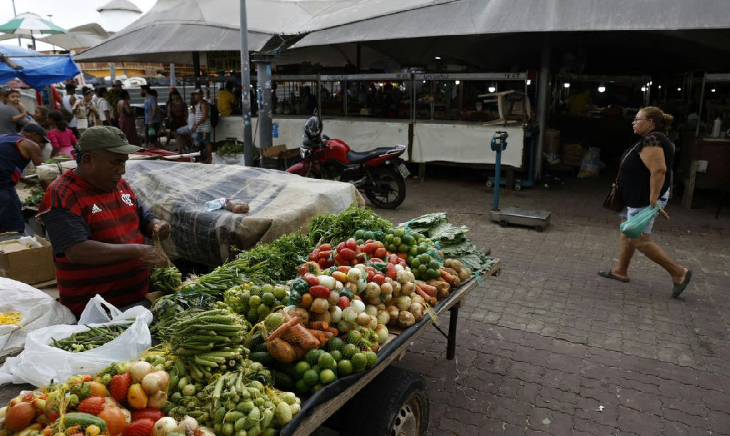 Benefícios sociais evitam crise econômica em cidades do interior, aponta USP