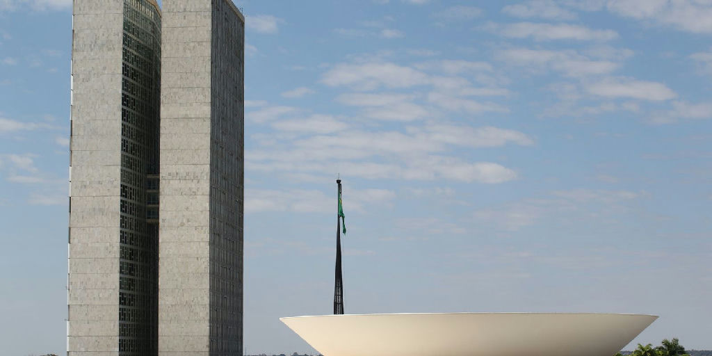 Câmara aprova novo limite de receita para MEI e perdão de dívidas tributárias