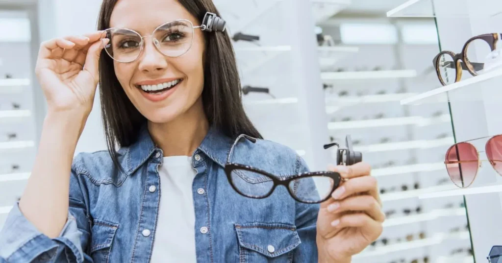 Como escolher o óculos ideal para cada formato de rosto e valorizar sua imagem