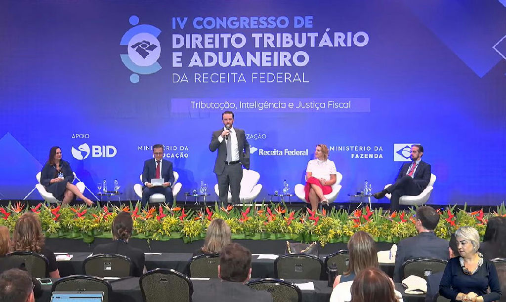 Dario Durigan propõe transformar Receita Federal em plataforma de inteligência do Estado