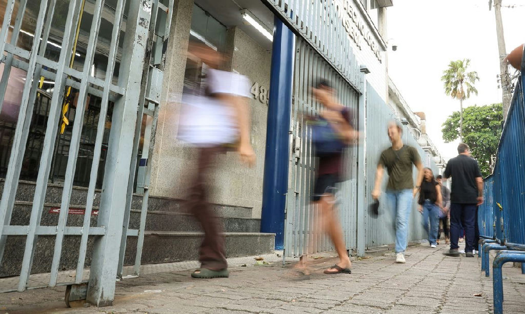 Inscrições do Enem 2026 encerram prazo dominical para definição da língua estrangeira