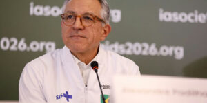 Ministro Alexandre Padilha aciona Justiça contra revista Veja por fake news