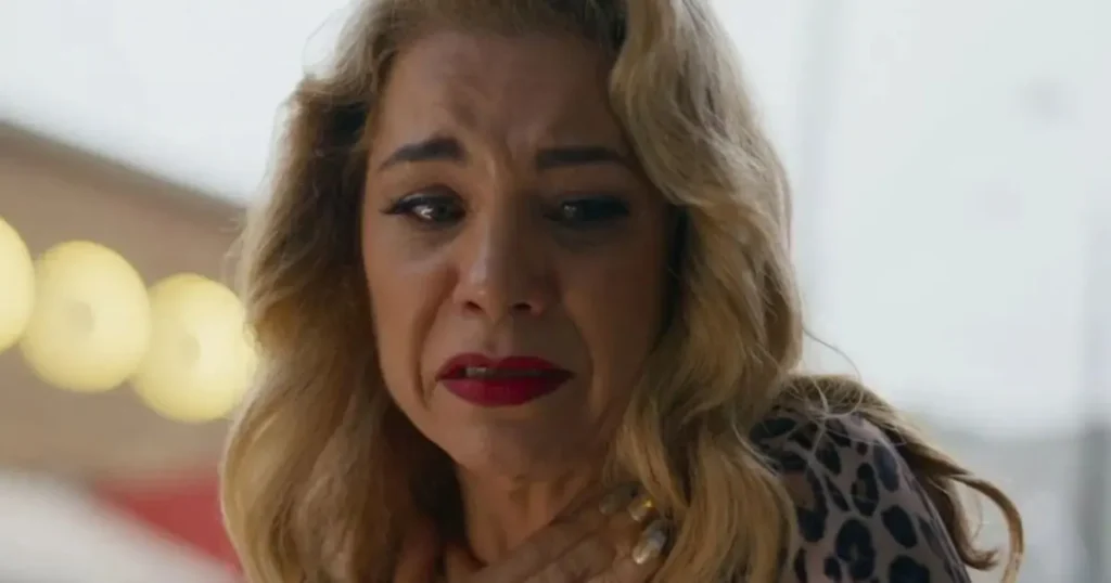 Pilar perde o controle e é despejada de seu quarto em Quem Ama Cuida