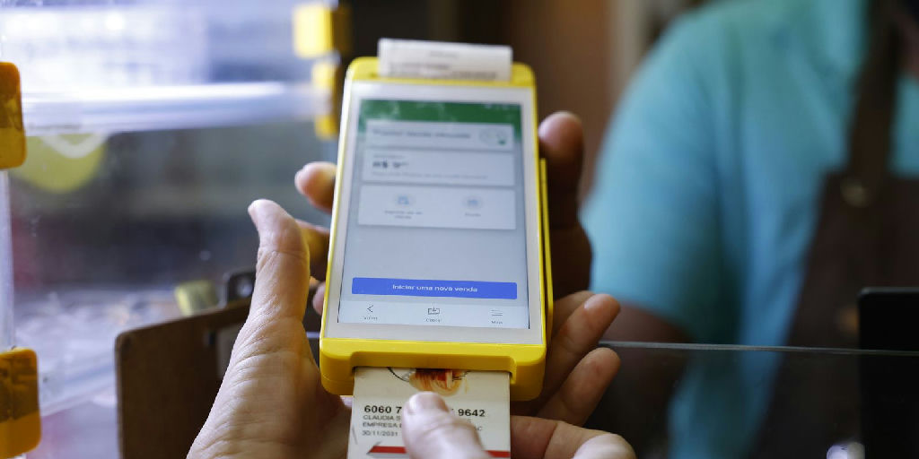 Receita Federal confirma que 86% das notas fiscais já exibem a CBS na reforma tributária