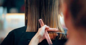 Renovação visual: quatro cortes de cabelo indicados por profissionais para valorizar mulheres após os 50 anos