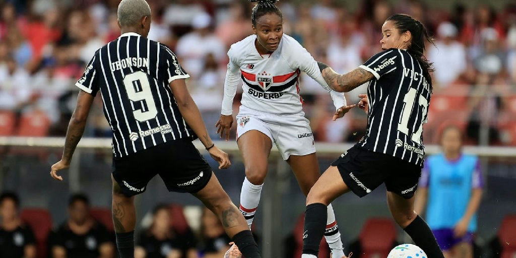 São Paulo conquista título inédito do Brasileirão Feminino diante de público recorde
