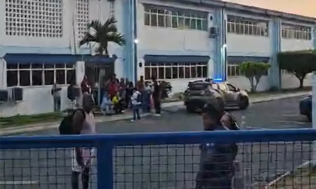Segundo turno em Salvador tem urnas fechadas e falhas no transporte segundo eleitores