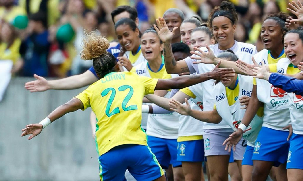 Seleção feminina domina Argentina e vence amistoso no Beira-rio
