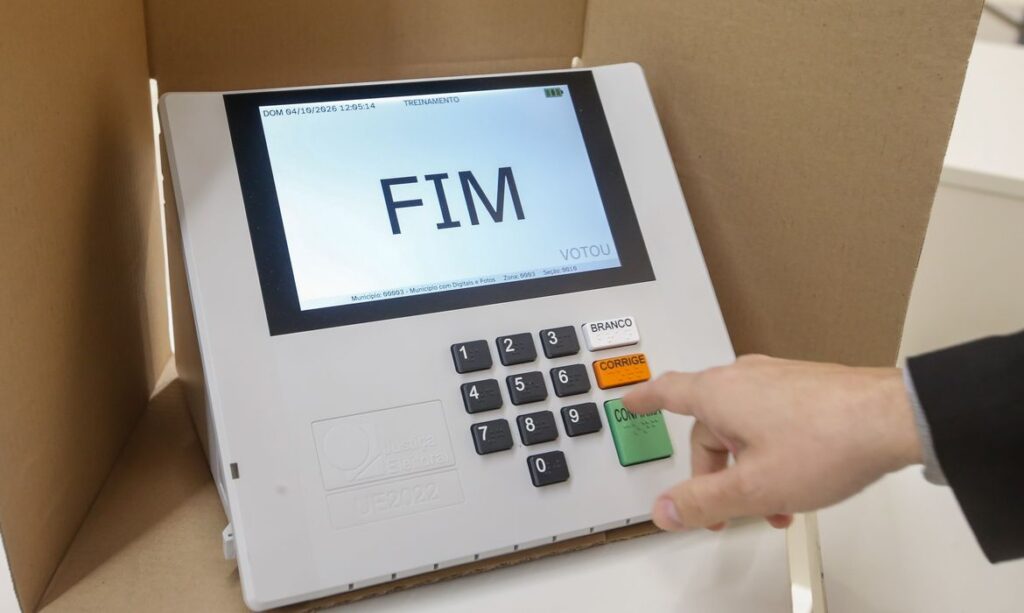 Tribunal Superior Eleitoral substitui centenas de equipamentos nas primeiras horas