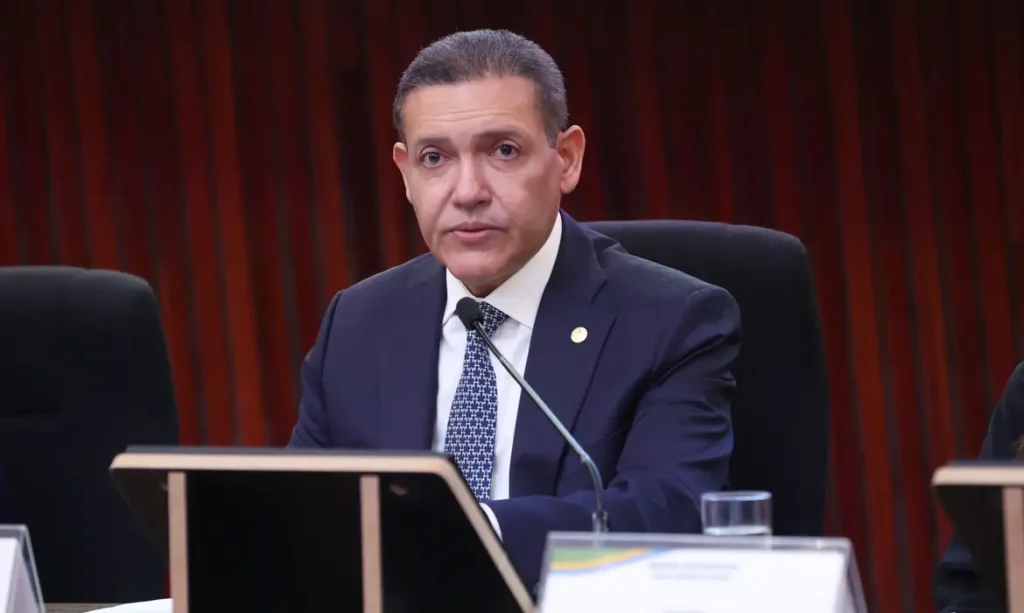 TSE derruba publicações irregulares na internet contra campanha presidencial de Lula